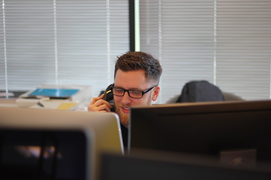 CallAid call summary on a phone, ready for a UK business callback